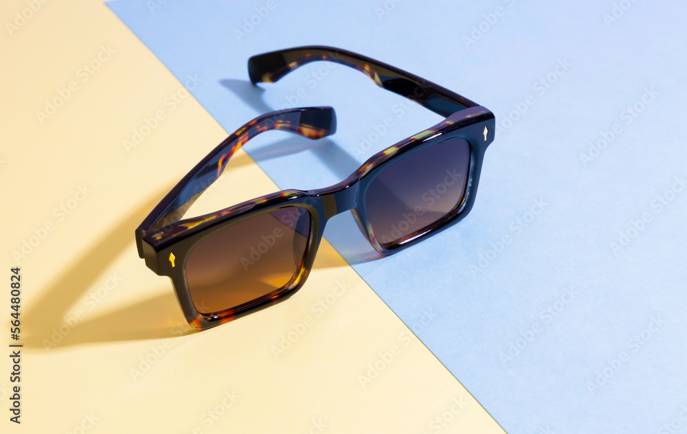 Sunglasses With multi-color background Sunglasses With multi-color background