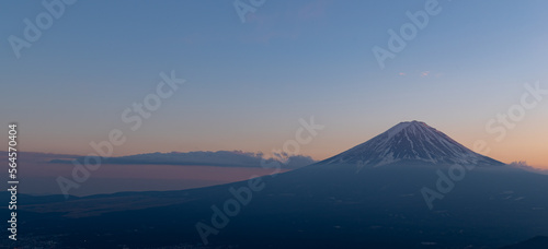 夕暮れの富士山 新道峠