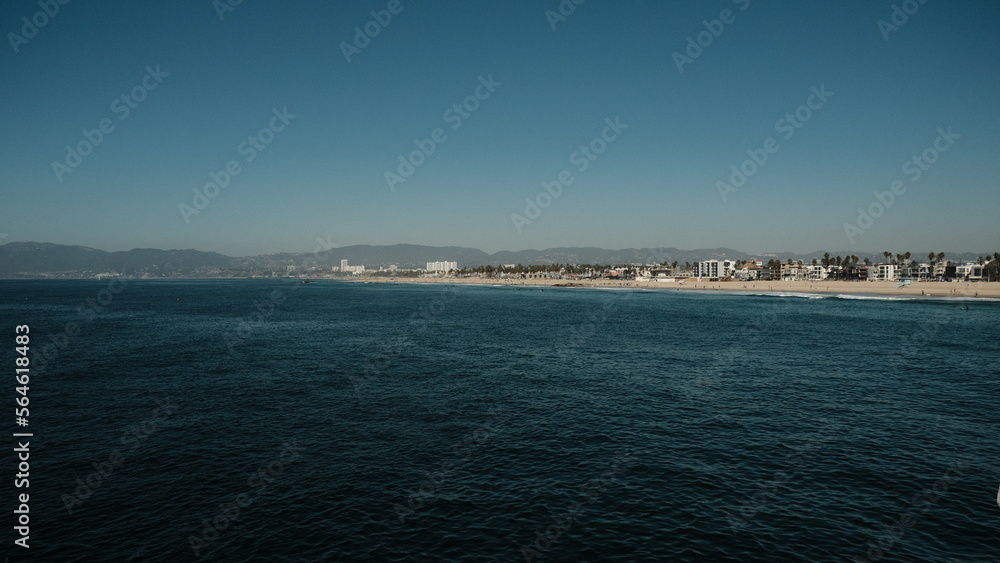 Panorama della spiaggia di Los Angeles e dell'oceano
