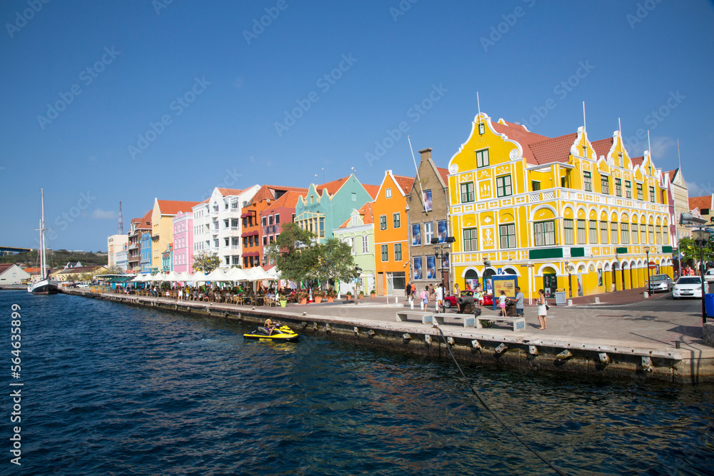 Gebäude auf Curacao (Niederländische Antillen / Karibik)