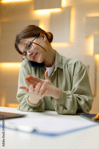 Fotografia Argument over the phone, disagreement in business