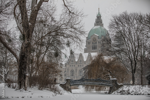 Rathaus Hannover mit Rosenbrücke