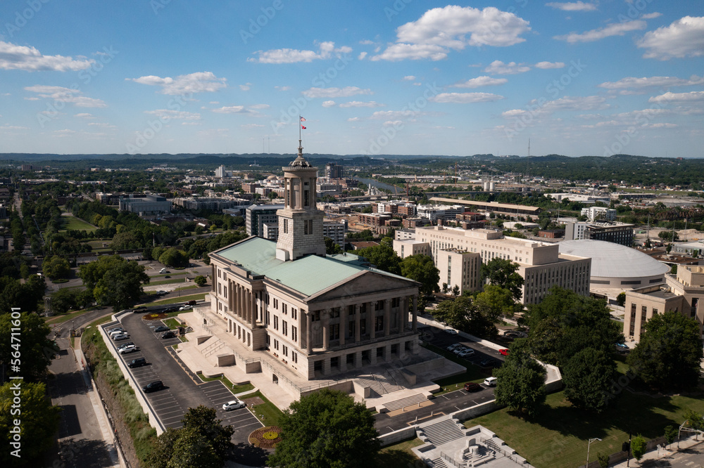 Obraz premium Tennessee state capitol building in Nashville, Tennessee