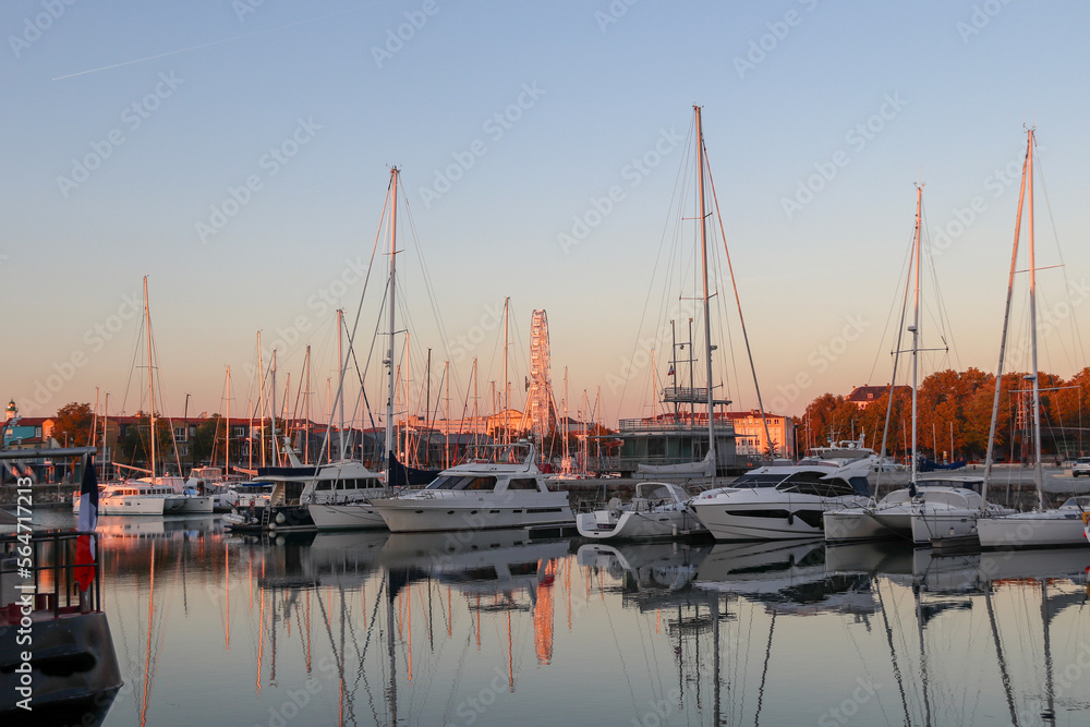 Charente-Maritime - La Rochelle - Bateaux dans le vieux port