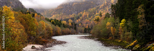 Jostedalsbreen Nasjonalpark Jostadola glacial river autumn Norwa