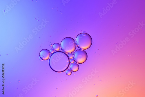 Top view movement of oil bubbles in the liquid