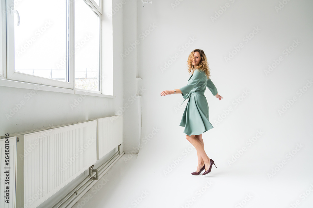 Studio Portrait In Motion Studio Portrait In Motion