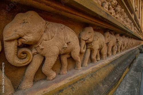 Kelaniya Rajamahaviharaya ancient Buddhist historical building architecture in Sri Lanka photo