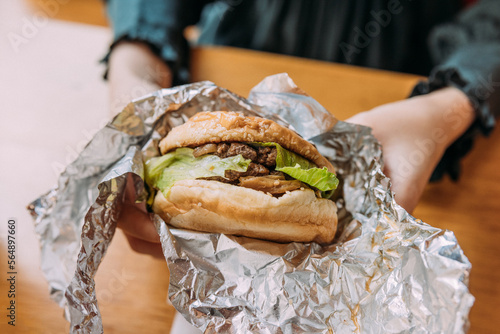 burger in tinfoil