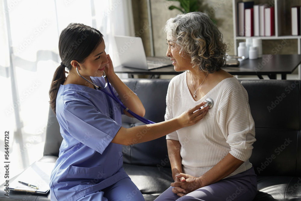 Fototapeta premium consulting female patient about pills and discussing health treatment sitting in the office at the desk. Medicine and health care concept. Doctor prescribing medicine to patient in the office.
