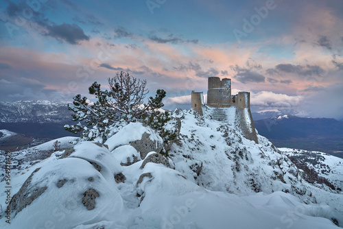 Photos GRAN SASSO: Inverno e neve al Castello di Rocca Calascio -L'Aquila