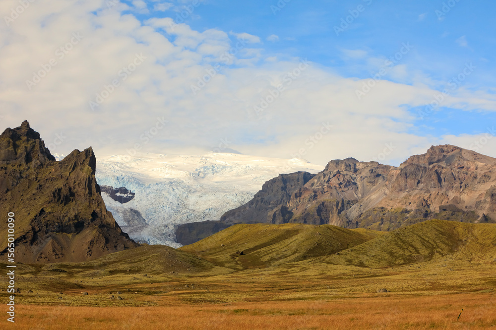 Glacier and mountains, Vatnajokull National Park, Iceland Glacier and mountains, Vatnajokull National Park, Iceland