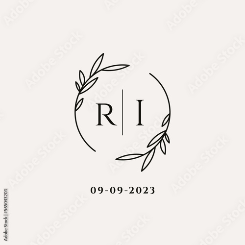 Letter RI wedding monogram logo design with simple natural circle leaf frame