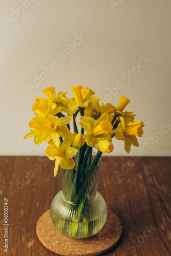 https://contributor.stock.adobe.com/ru/uploads/review#:~:text=Fresh%20spring%20daffodils%20in%20vase%20on%20wooden%20table photo