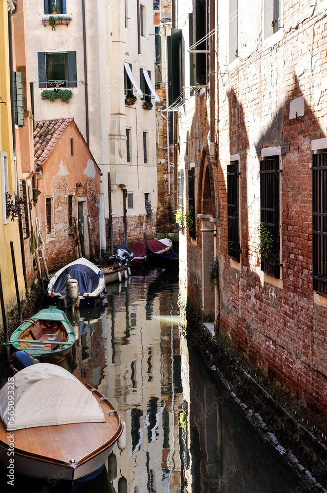quiet side street in Venice, Italy