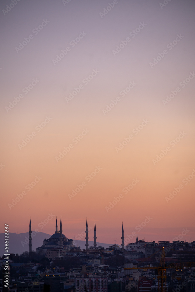 Fototapeta premium Istanbul, Turkey, January, 14 2023, Mosques on the skyline of Istanbul, Turkey