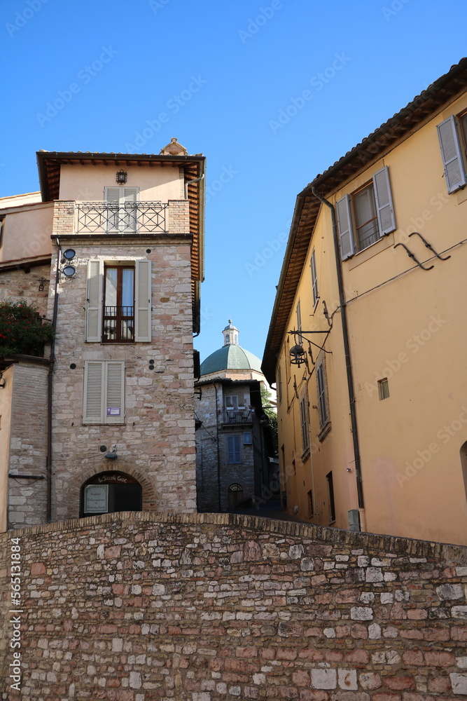 Historical narrow alley in Assisi, Umbria Italy
Historical narrow alley in Assisi, Umbria Italy