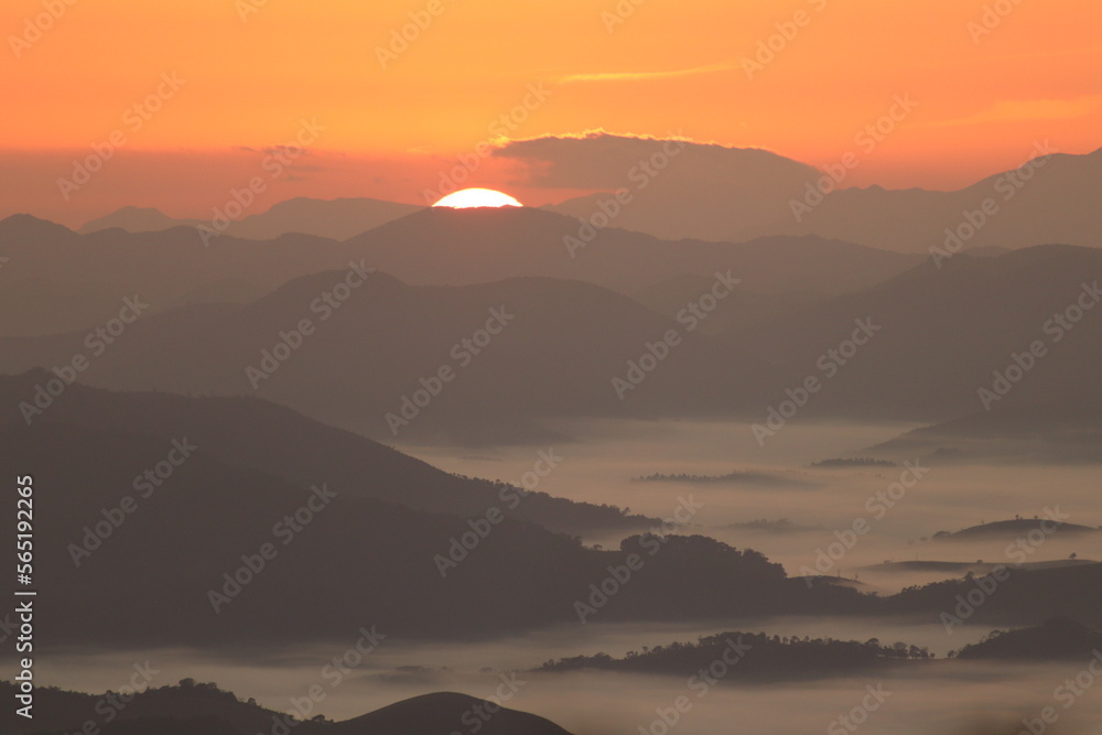 Obraz premium Sunrise over Cloud River 4