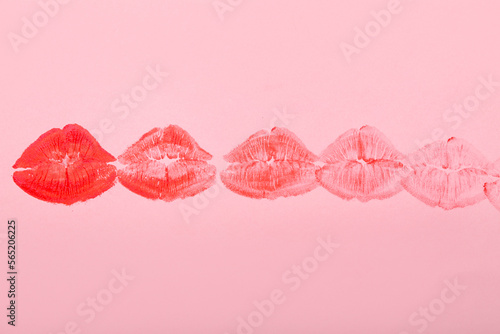Plakat w ramie Lipstick kiss marks on pink background