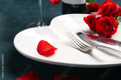 Romantic dinner setting wit...