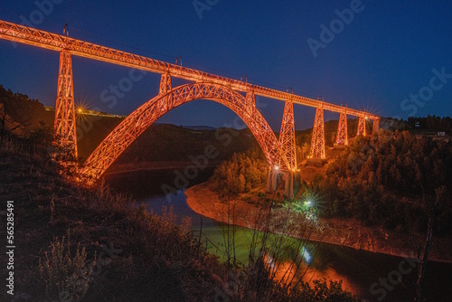 Foto Photographie de nuit du Viaduc de Garabit (Cantal / France)