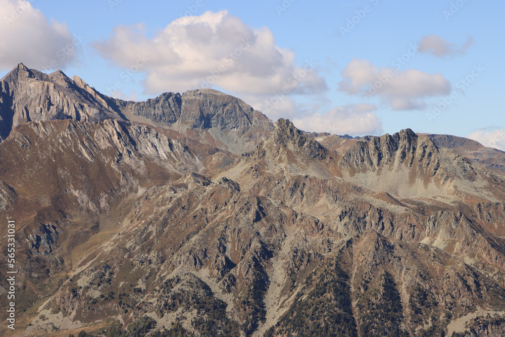Wildromantische Alpenlandschaft; Blick vom Albignasee  nach Norden auf Piz Mäder (3001m) und Piz Forchellina (2939m, beide Plattagruppe)