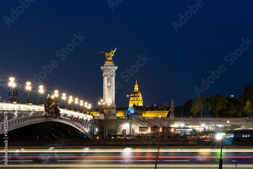 Palacio Nacional los invalidos, paris, en la noche desde el rio sena photo