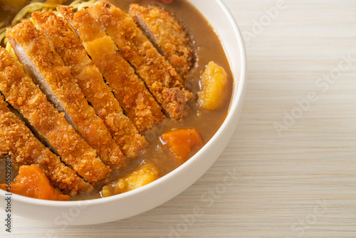 curry ramen noodles with tonkatsu fried pork cutlet