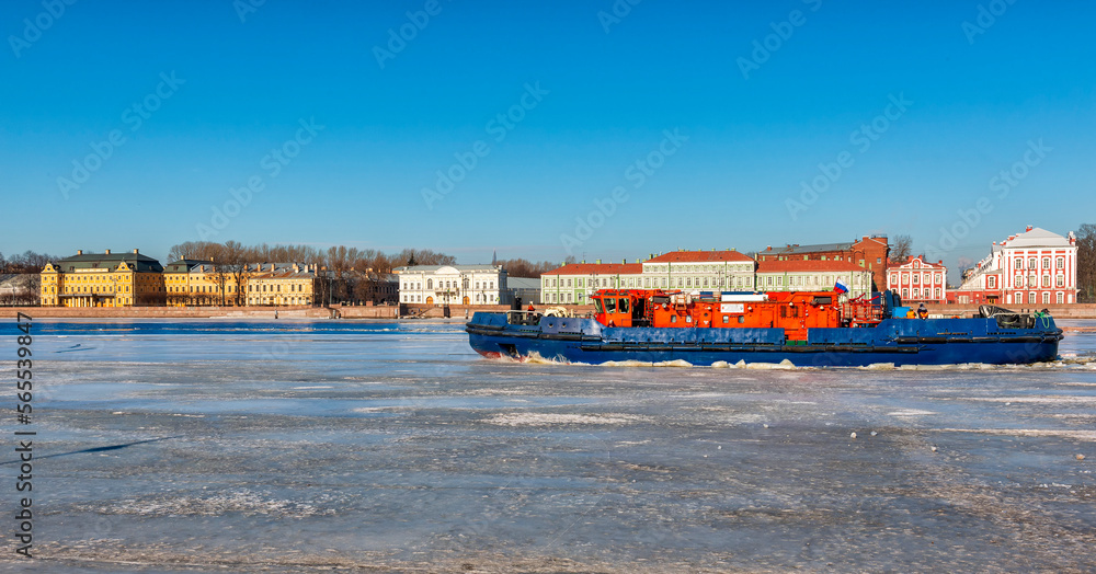 Riverboat breaks ice on the Neva River