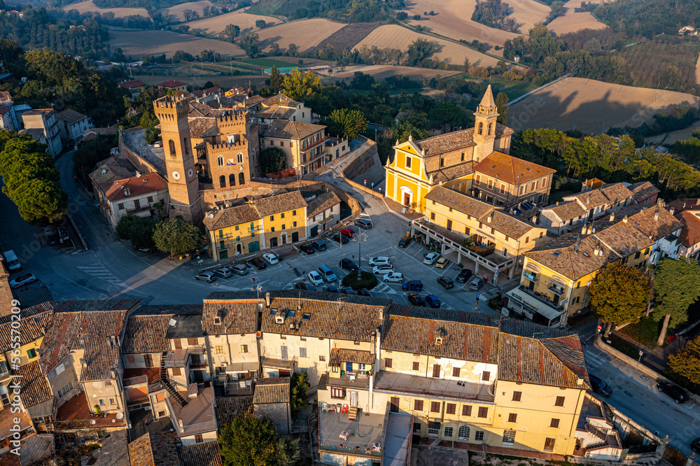 Ripe in Italy | Luftbilder von der Stadt Ripe in Italien