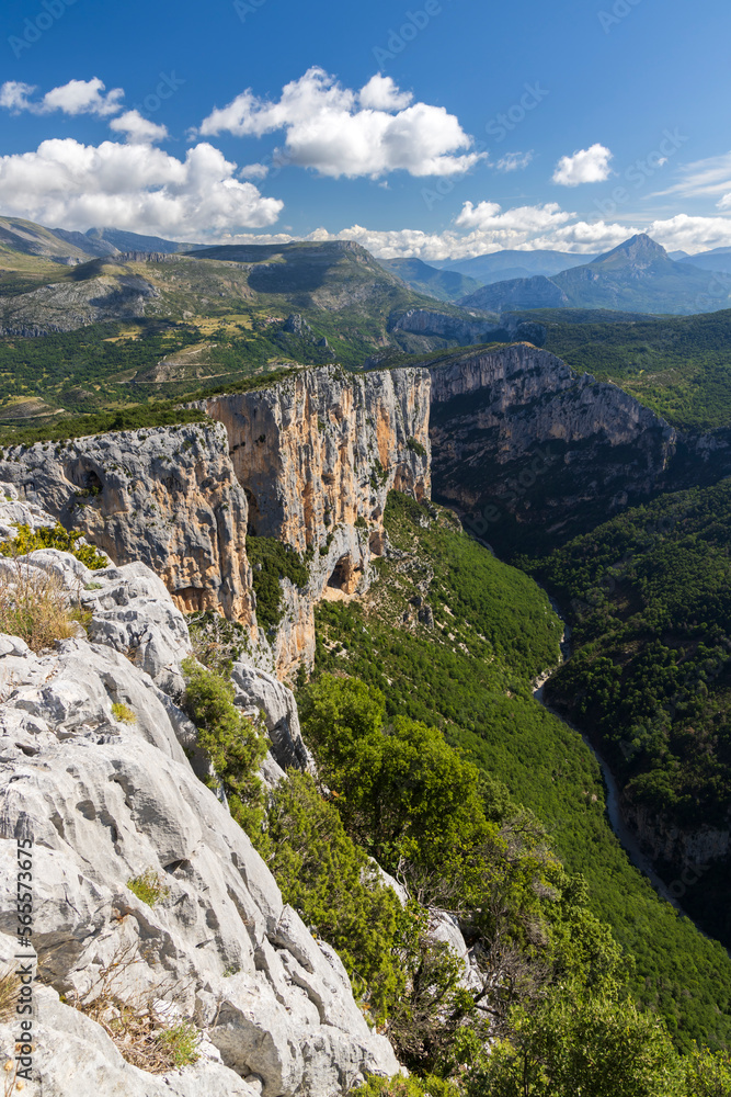 Naklejka premium Mountain landscape width Canyon of Verdon River (Verdon Gorge) in Provence, France