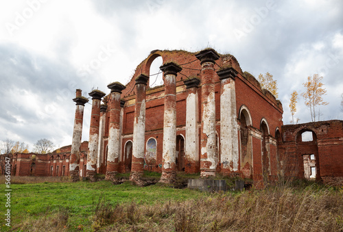 Obraz na płótnie Barracks of the Arakcheev regiment w salonie