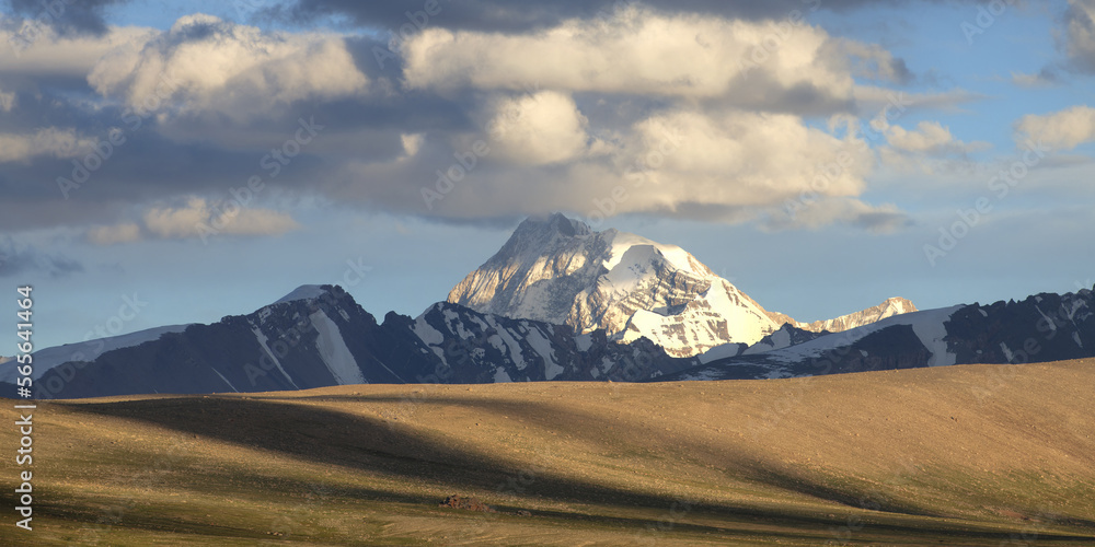 Kakshaal Too in the Tian Shan mountain range near the Chinese border, Naryn Region, Kyrgyzstan