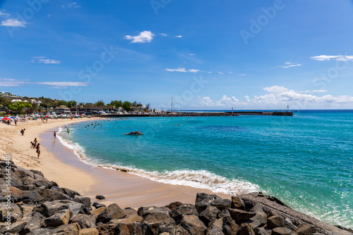 Reunion Island, Saint-Gilles waterfront : Black rocks beach
