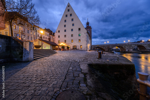 Ufer in Regensburg photo