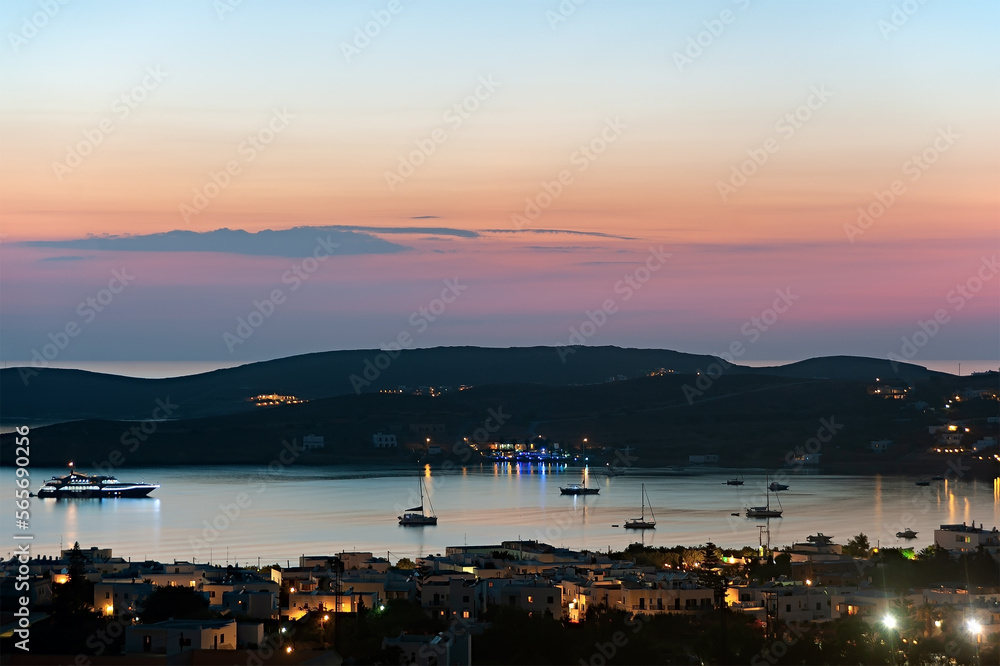 Obraz premium Night view to the harbor of Paros island, Cyclades, Greece