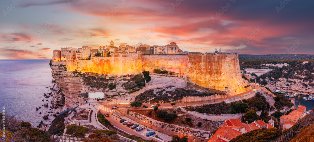Naklejka premium Landscape with Bonifacio town in Corsica island, France