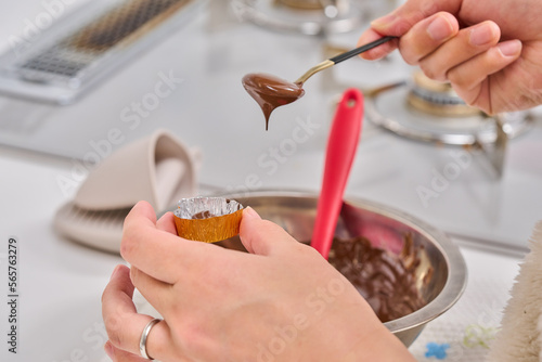 チョコレート作りイメージ