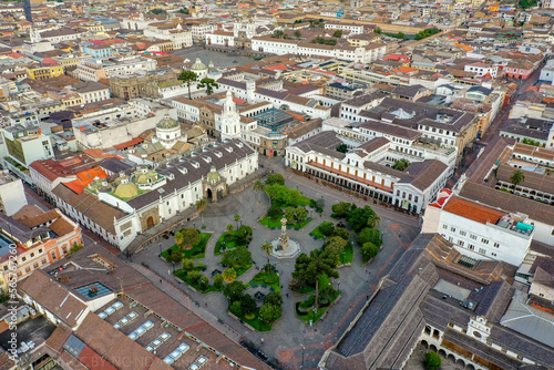 Fototapeta Naklejka Na Ścianę i Meble -  Quito city, main square. Plaza Grande.