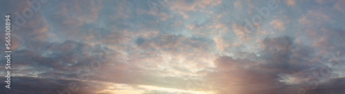 Fototapeta Naklejka Na Ścianę i Meble -  Colorful sunset twilight sky with cloudsand sunlight