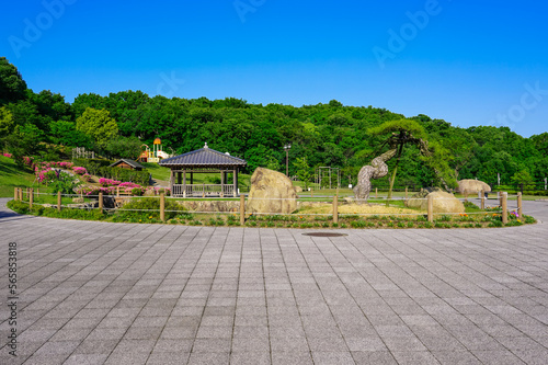 見晴らしの良い如意輪寺公園（香川県高松市） © WAWA