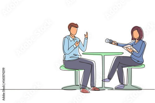 Continuous one line drawing TV presenter woman interviewing celebrity men in television studio shooting interview. Show host, guest talking. TV interview. Single line draw design vector illustration