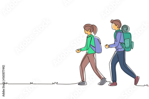 Continuous one line drawing active happy couple traveling together in mountains. Man woman hiking camping with backpack at nature. Trip and holiday concept. Single line draw design vector illustration