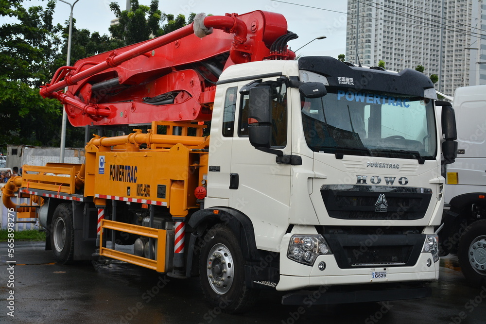 Howo pump crete truck at Philconstruct in Pasay, Philippines Stock ...