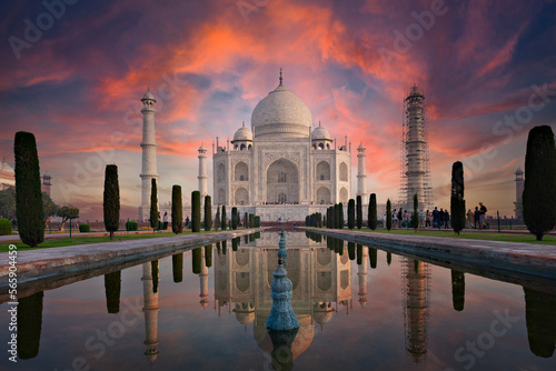The magical charm of the Taj Mahal at sunset