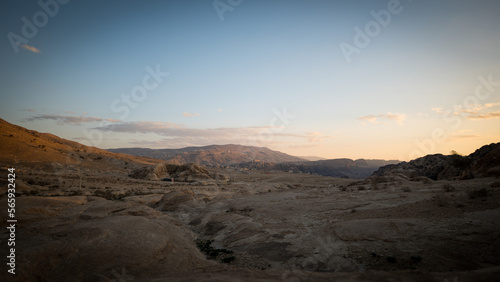 Canvas Print sunset in the mountains in the Jordan desert