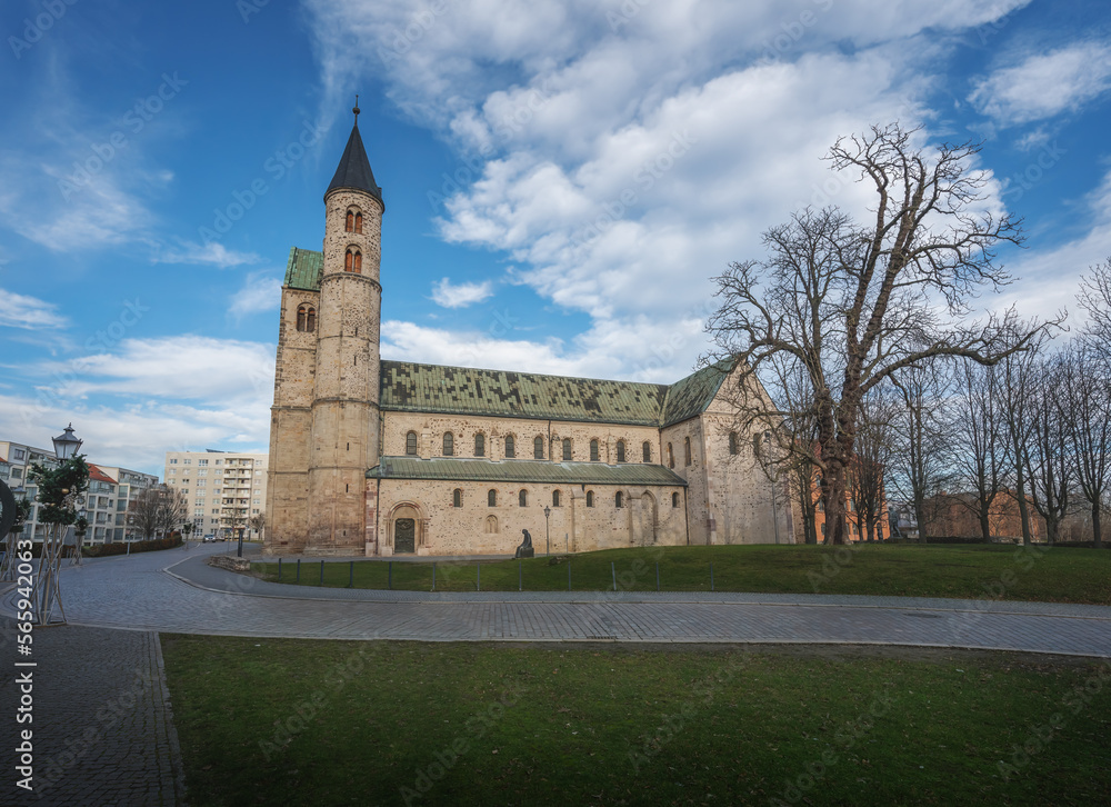 Fototapeta premium Monastery Church (Kloster Unser Lieben Frauen) - Magdeburg, Saxony-Anhalt, Germany