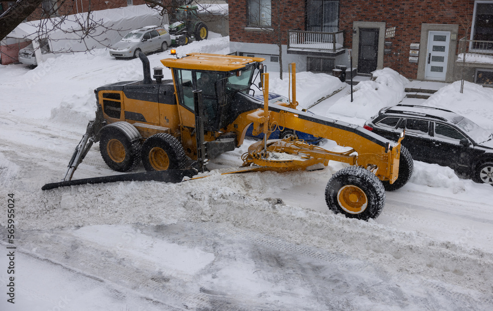 Tracteur à neige, snow plow, gratte Tracteur à neige, snow plow, gratte