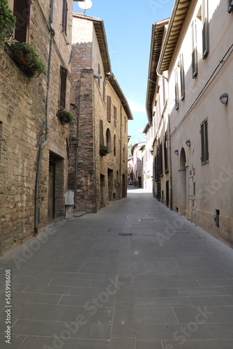 Fototapeta Naklejka Na Ścianę i Meble -  Living in Spello, Umbria Italy