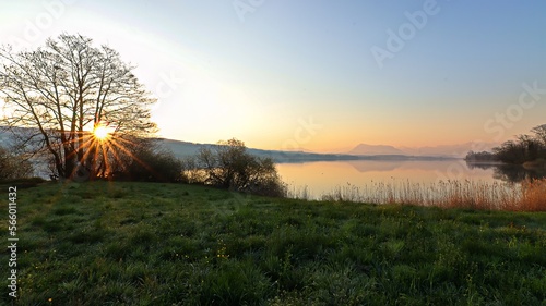 Sonnenaufgang im Seetal